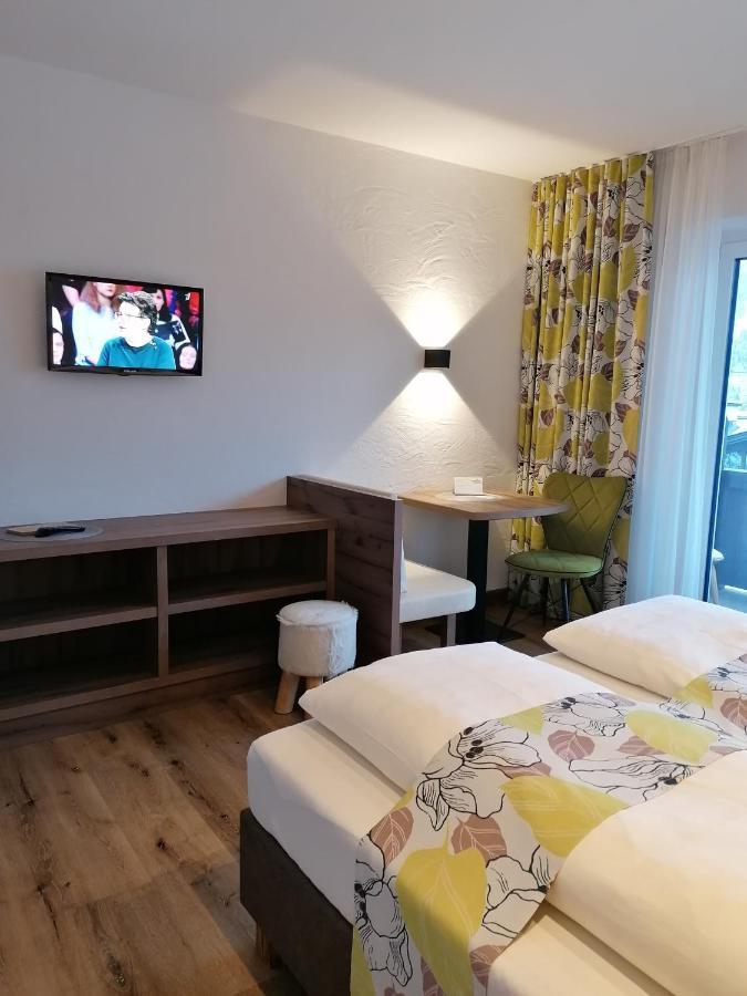 Claudia Zell Am * Zell am See